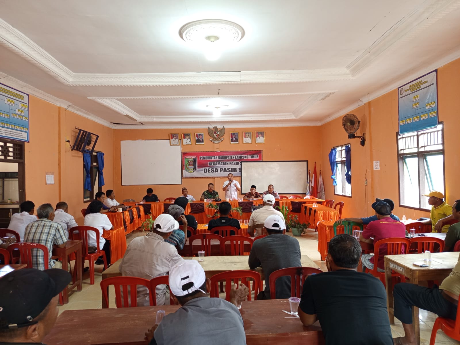 camat-pasir-sakti-hadiri-musyawarah-pembangunan-koperasi-desa-merah-putih